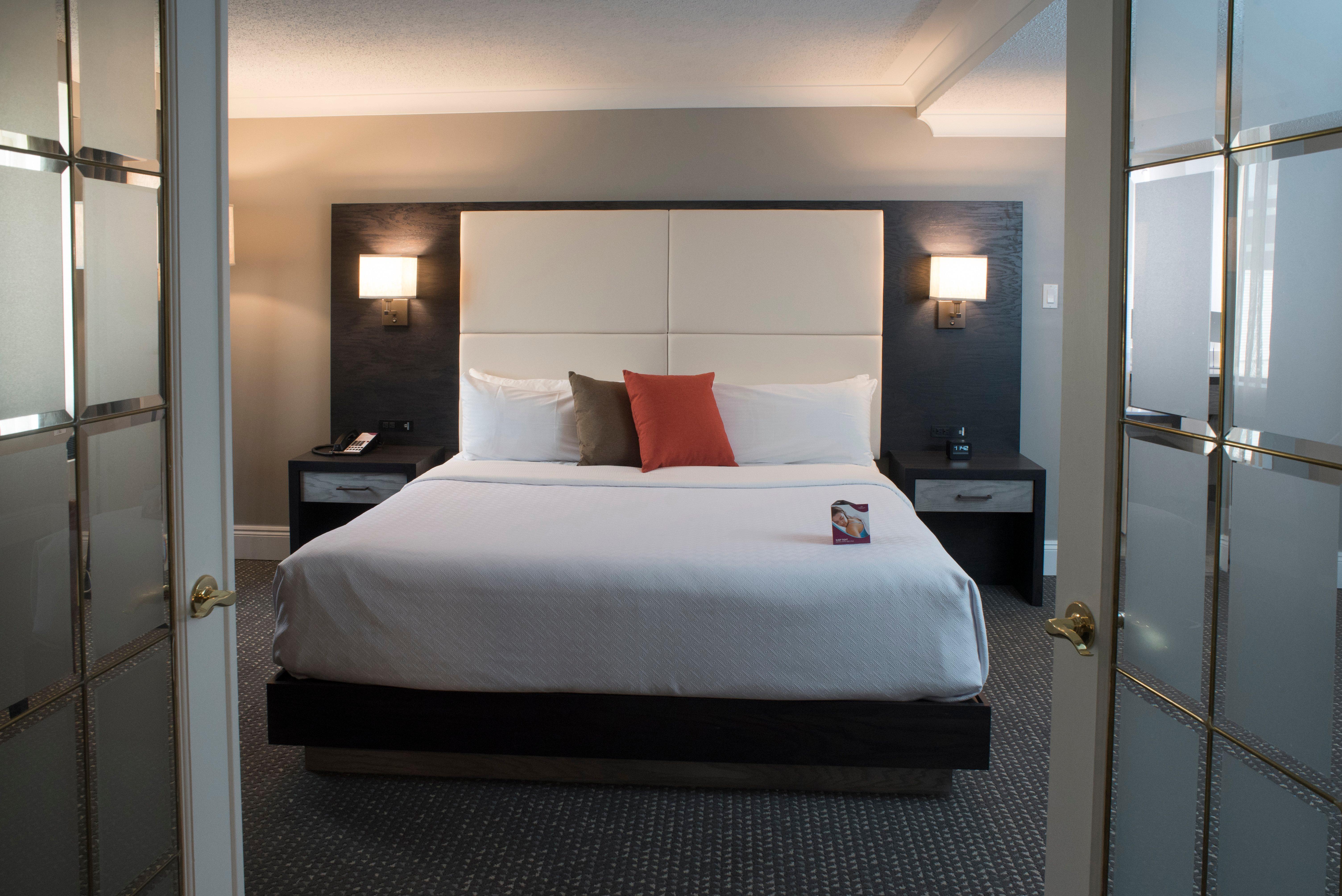 Crowne Plaza Fredericton Lord Beaverbrook By Ihg Bagian luar foto
