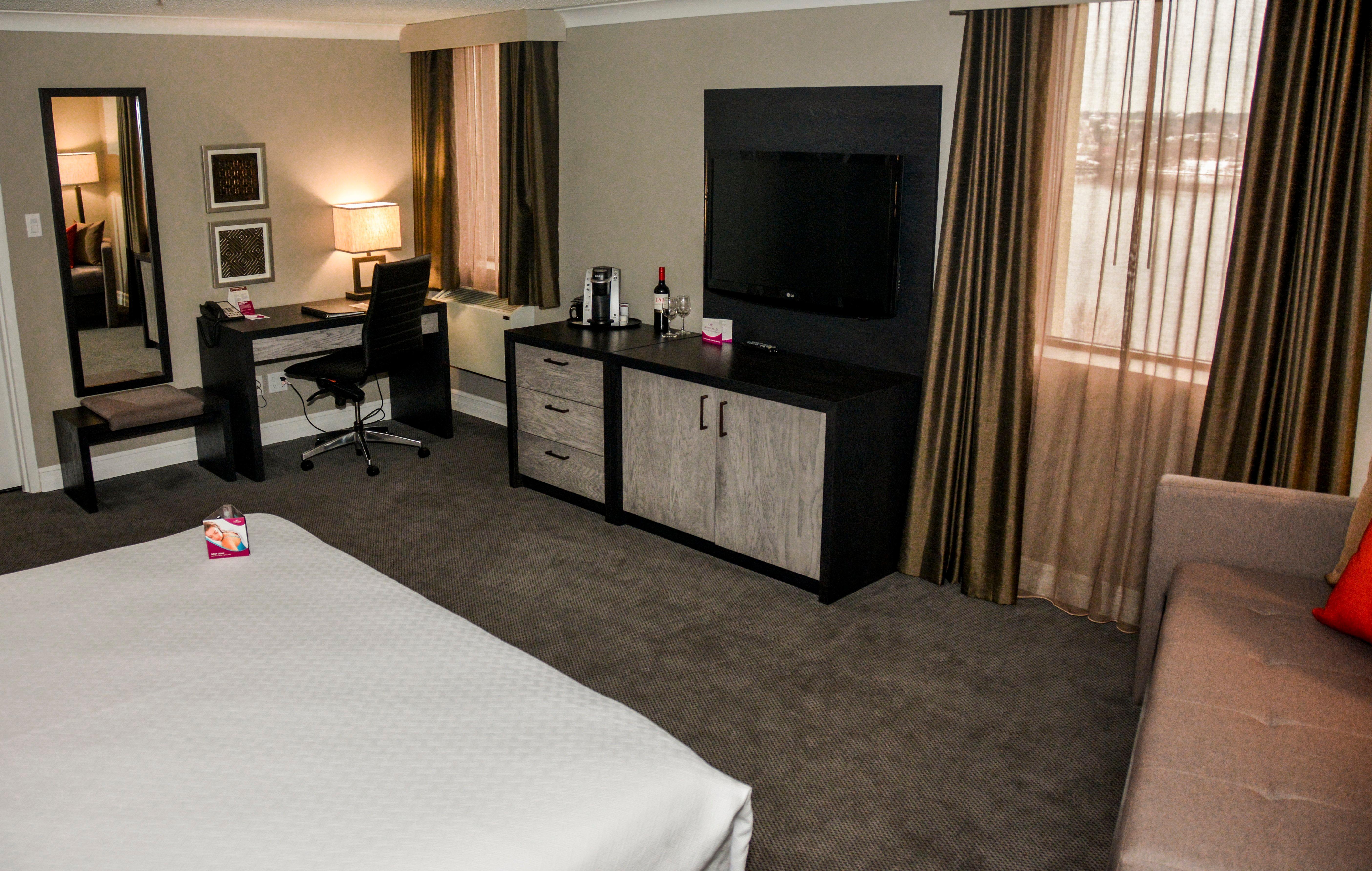 Crowne Plaza Fredericton Lord Beaverbrook By Ihg Bagian luar foto