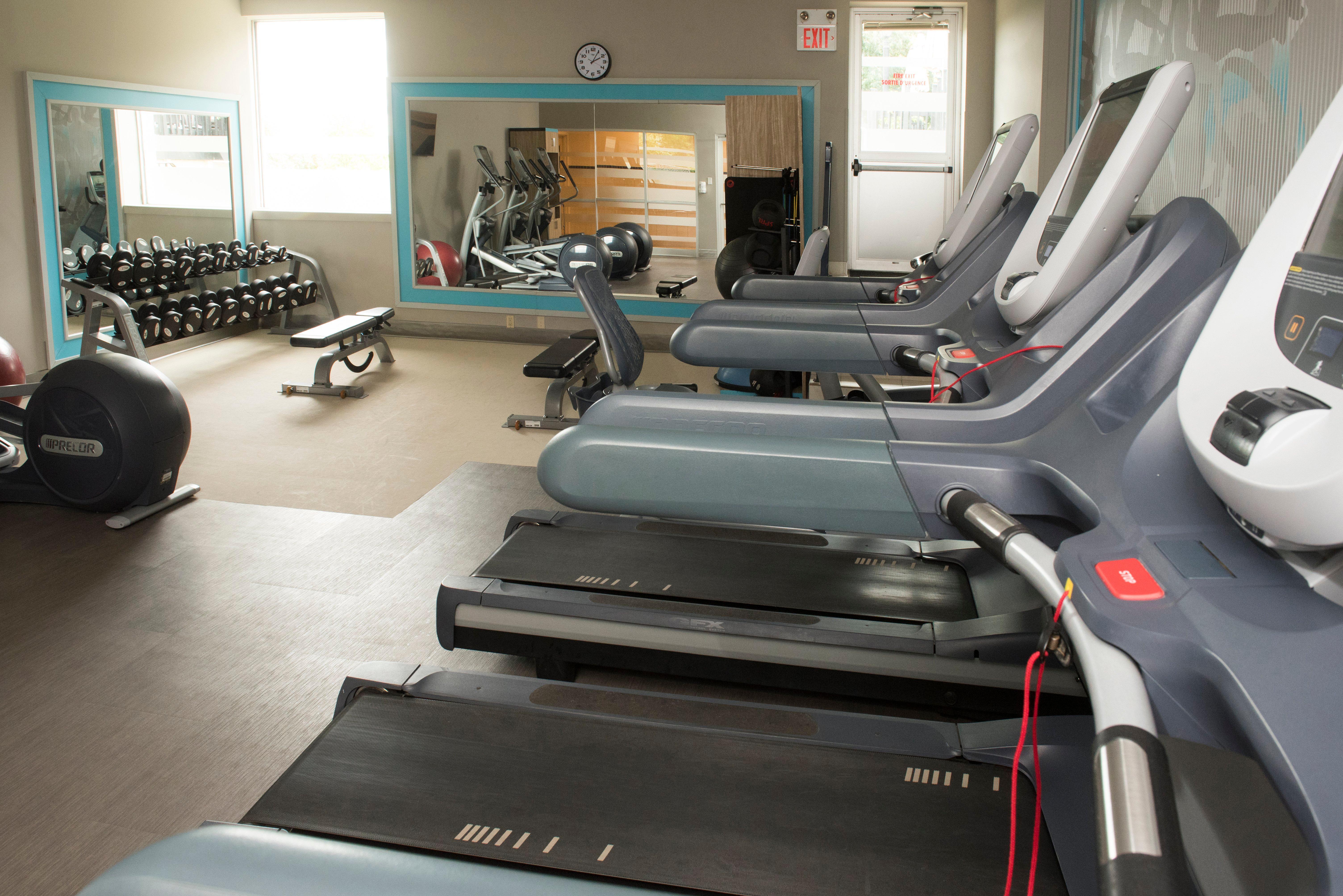 Crowne Plaza Fredericton Lord Beaverbrook By Ihg Bagian luar foto