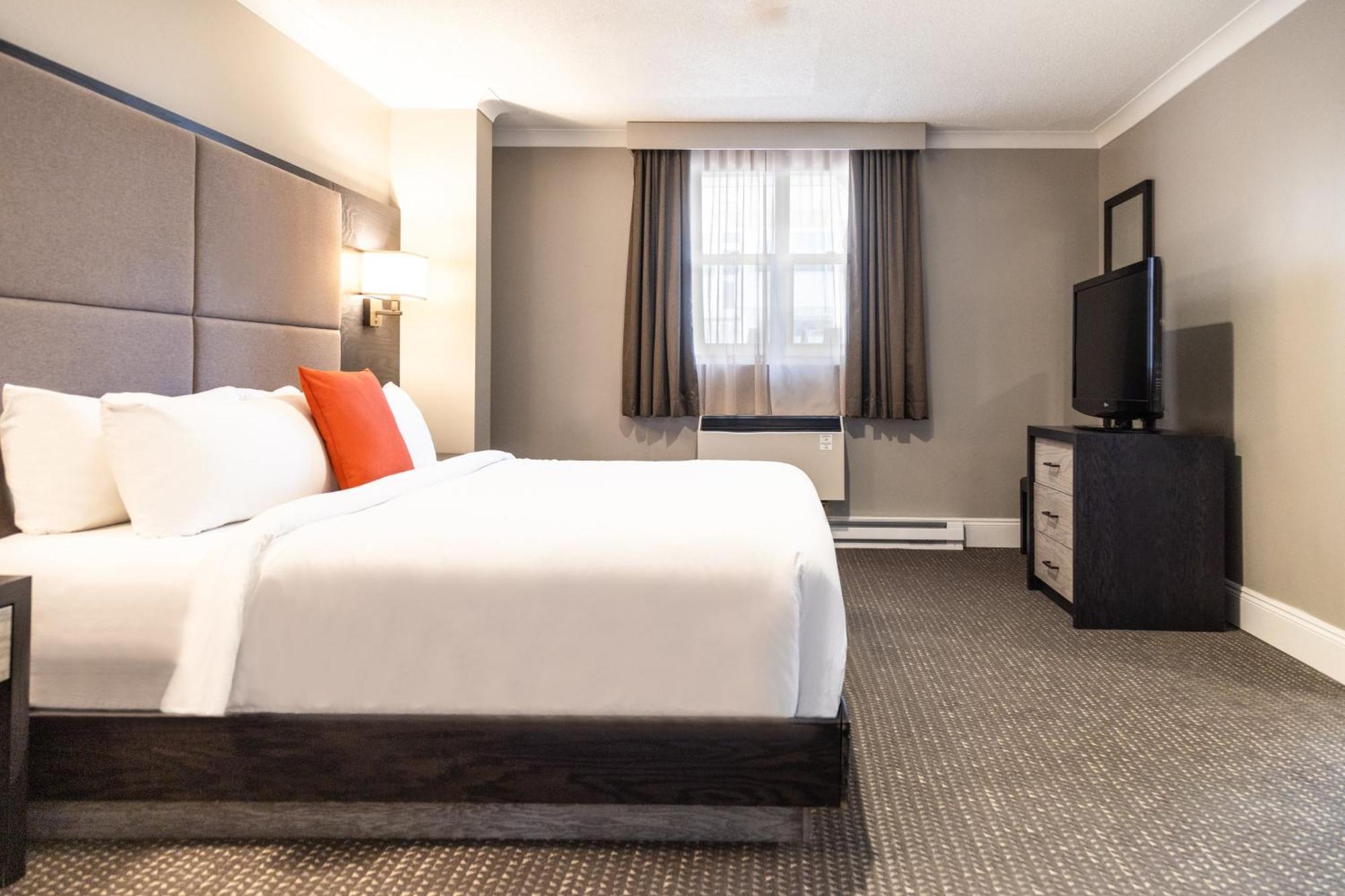 Crowne Plaza Fredericton Lord Beaverbrook By Ihg Bagian luar foto