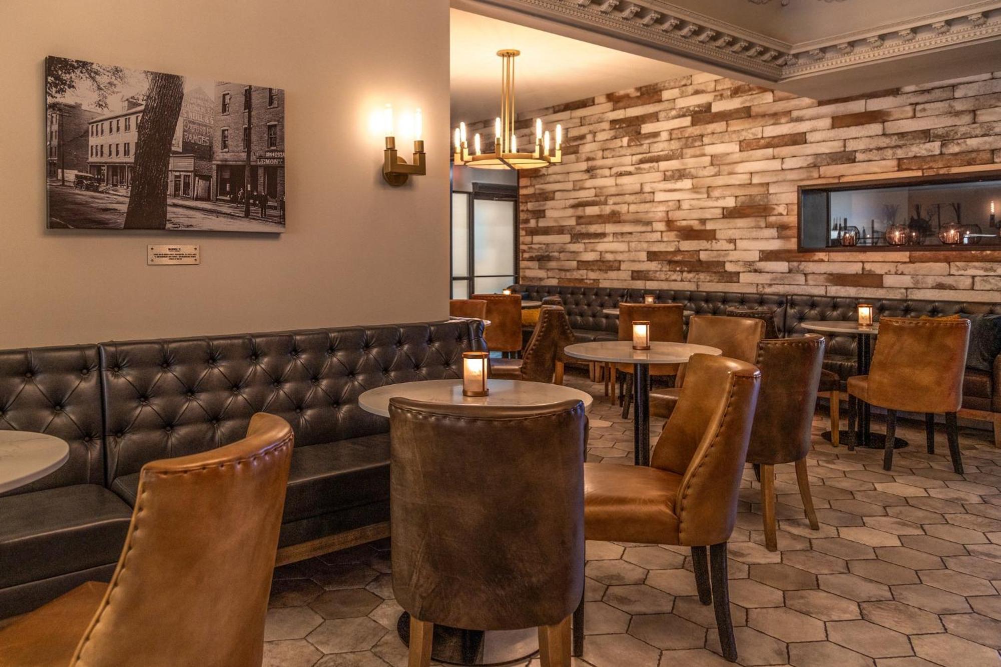 Crowne Plaza Fredericton Lord Beaverbrook By Ihg Bagian luar foto